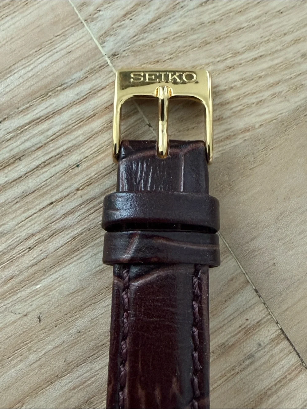 Seiko White Dial Watch Gold-Tone Case Brown Genuine Leather Strap Date Window